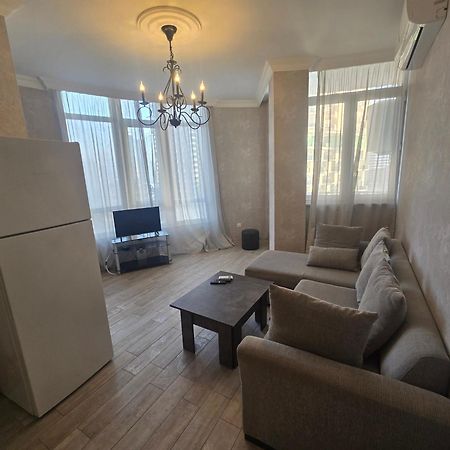 Apartment Roin Батуми Экстерьер фото